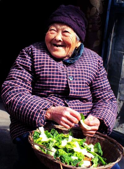 知足、开心；健康、长寿。