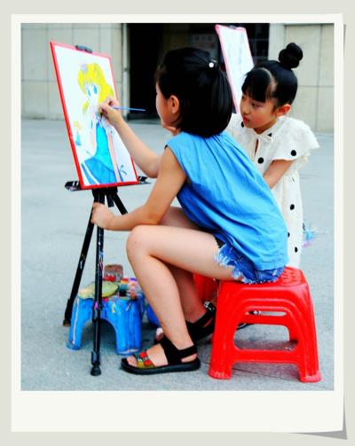 她们都是小画家