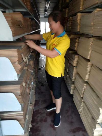 爱心奉献在图书馆