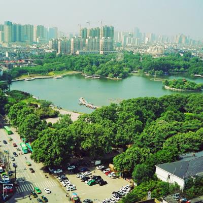 鸟瞰龙湖