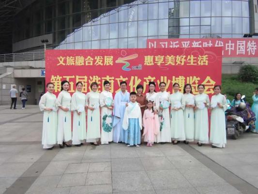 淮南阅读会朗诵情景剧《但愿人长久》演出喜获成功