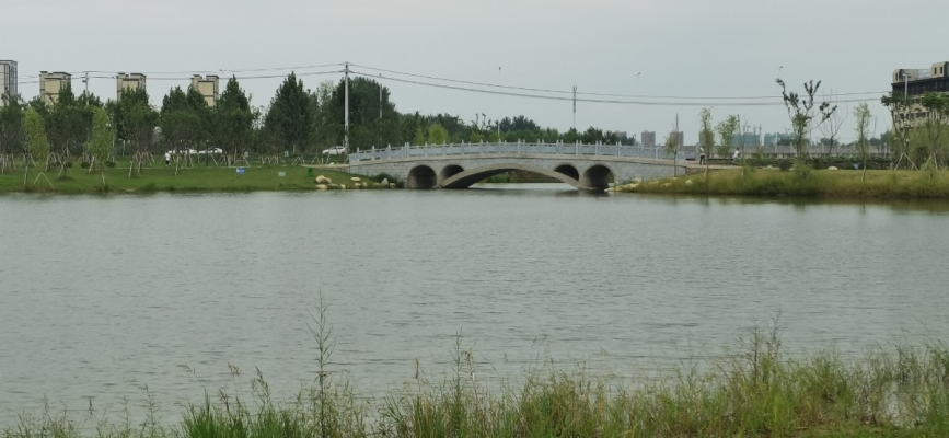 夏游八公山下