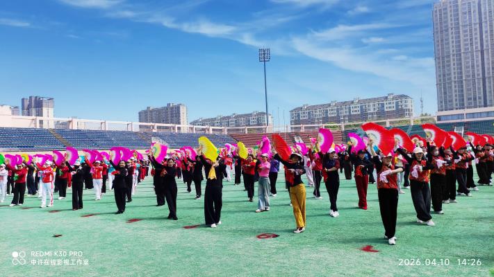 图片网艺术团参加千人共舞花鼓灯