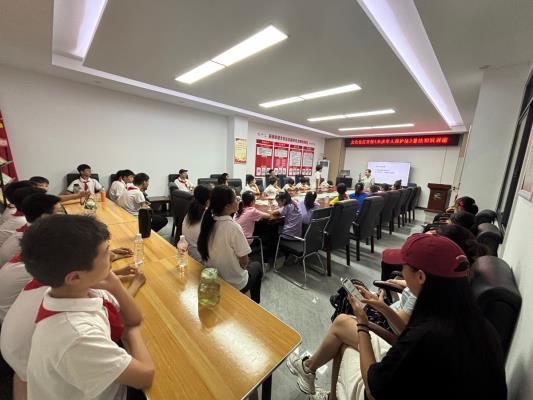 筑牢法治屏障，守护少年的你
