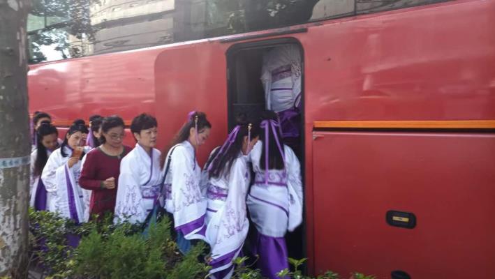 踏上八公山旅游嘉年华