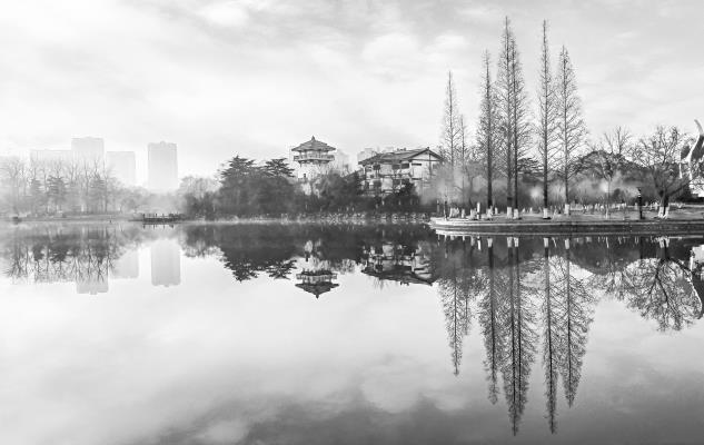 龙湖秋晨