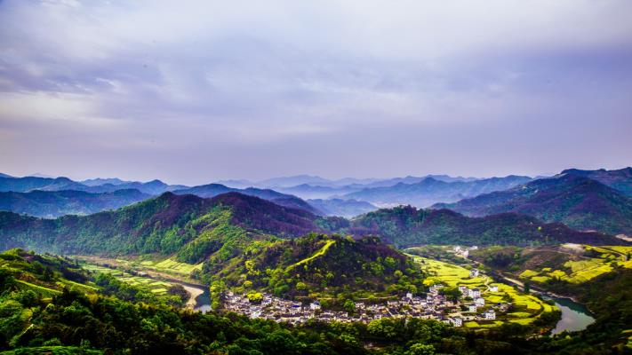 五月石潭