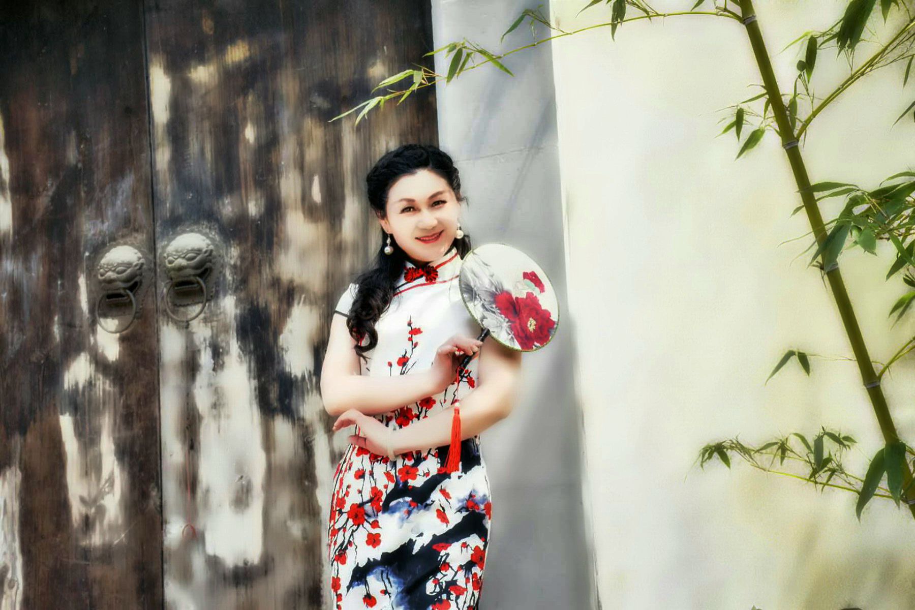 27870b1a33bc6cea72fde81bc49ecdd_Portrait+.jpg 27870b1a33bc6cea72fde81bc49ecdd_Portrait+.jpg