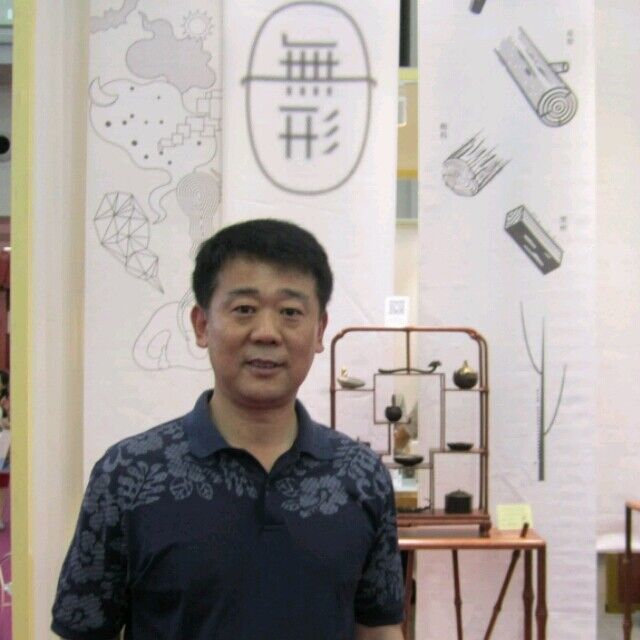 许怀君.jpg 许怀君.jpg