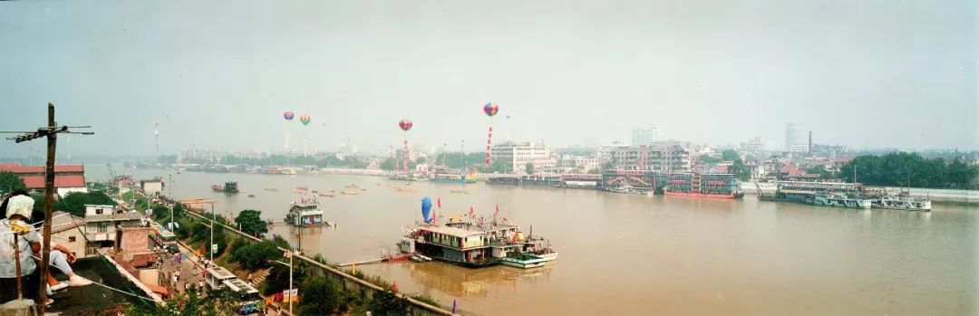 1993年,硚口汉江百舸争流.jpeg 1993年,硚口汉江百舸争流.jpeg