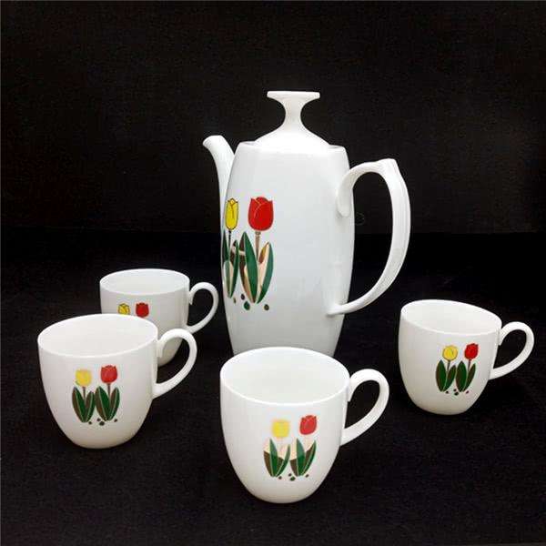 17郁金香茶具.jpg 17郁金香茶具.jpg
