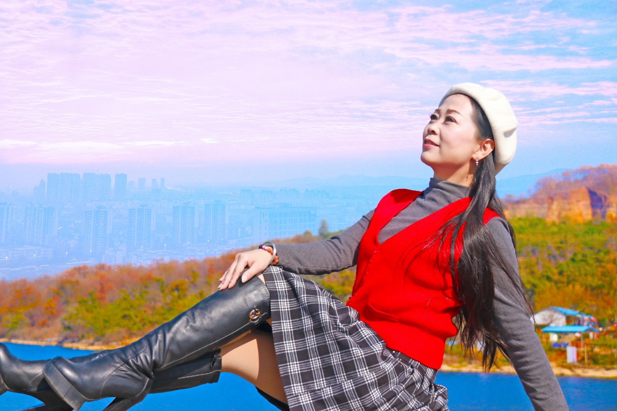 20201114卧龙山水有红艳1-3.jpg
