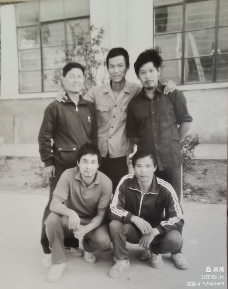44.jpg 44.jpg