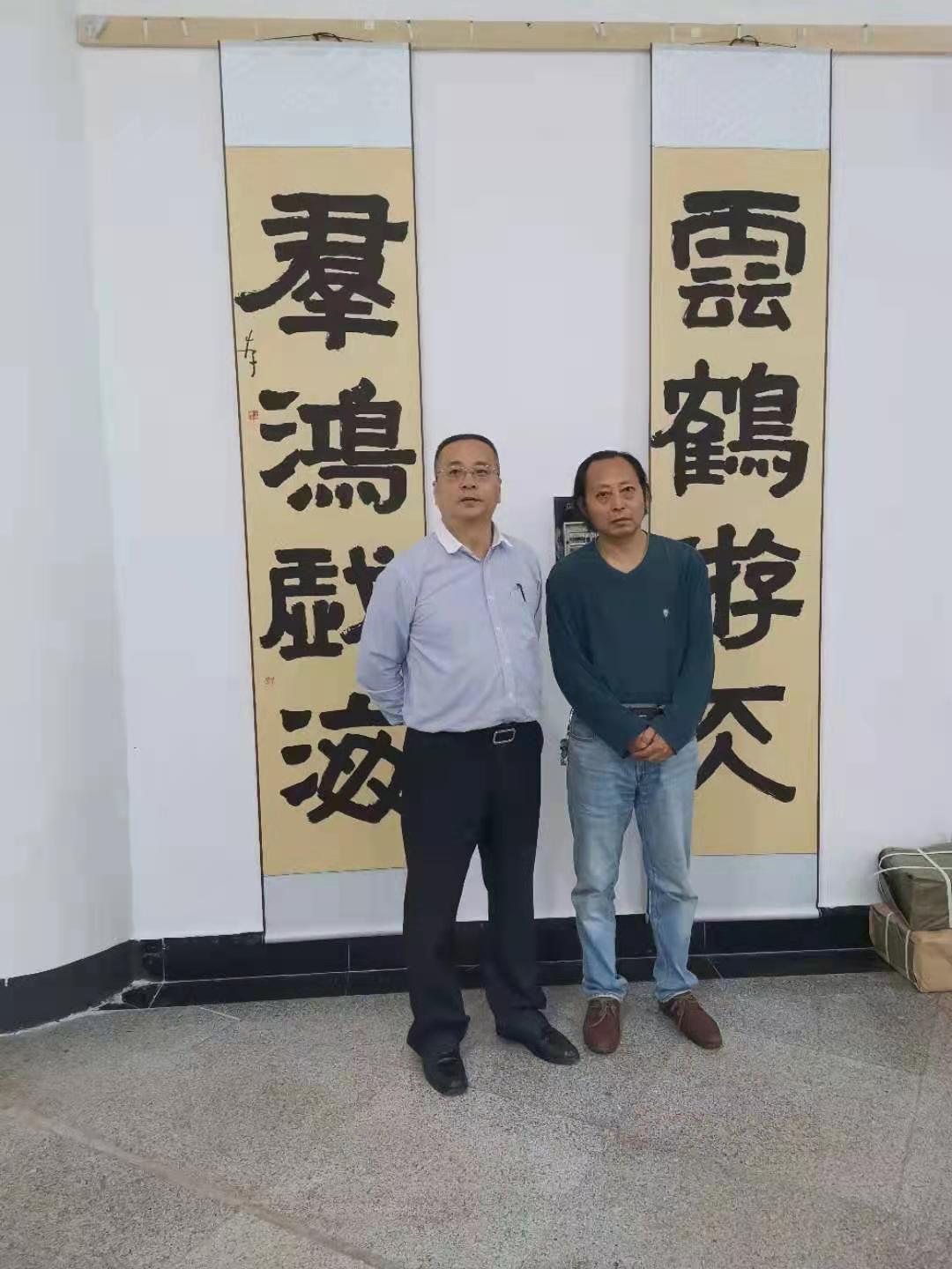 岳保春.jpg