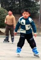 小顽童溜冰