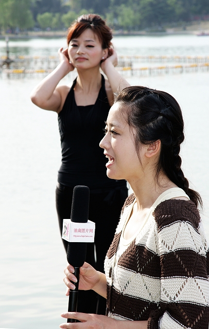 2012.04.15-龙湖公园的瑜伽表演纪实