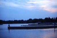龙湖夕阳无限好