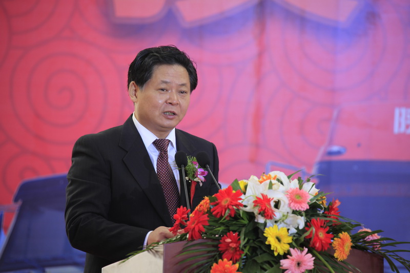 陕汽重卡淮南线正式投产暨新能源重卡下线