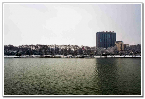 龙湖风光（二）