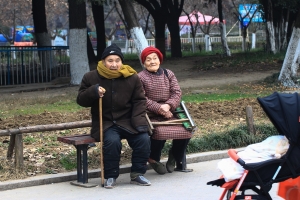 喜看儿孙的老人