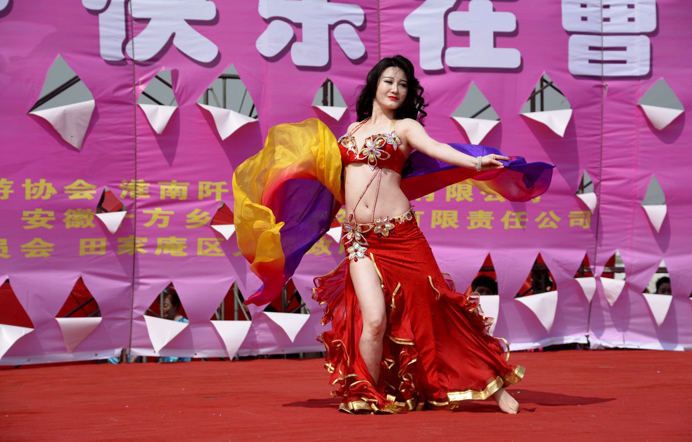第十届中国淮南曹安桃花草莓节隆重开幕