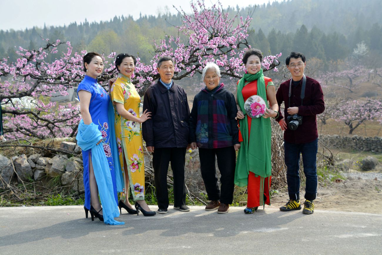 淮南图片网与麟媛佳丽八公山下与美丽相约